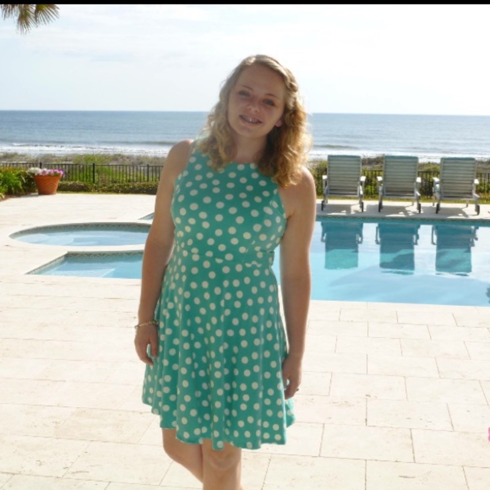 Meet your Posher, Hayley